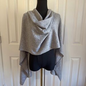 Minnie Rose 100% Cashmere Gray Wrap Poncho One Size
